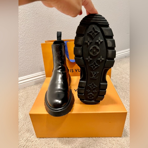 Louis Vuitton Chelsea boot 7 1/2 - Picture 9 of 11